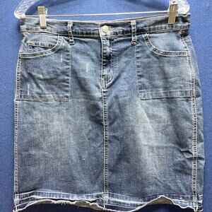 Cato Premium Denim A-Line 19” Length Skirt Size 12 Pockets Button‎ Zip NO SLIT